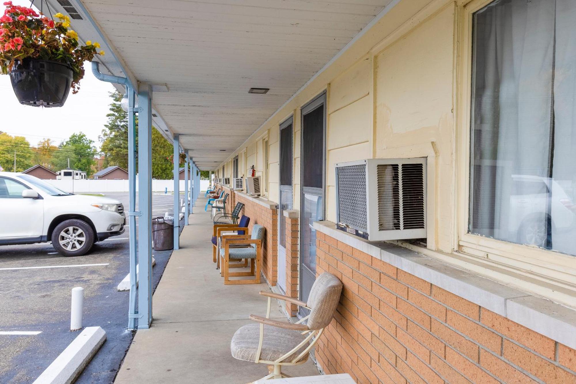 Parkside Motel By Oyo Meadville Conneaut Lake Conneaut Lakeshore Exterior foto